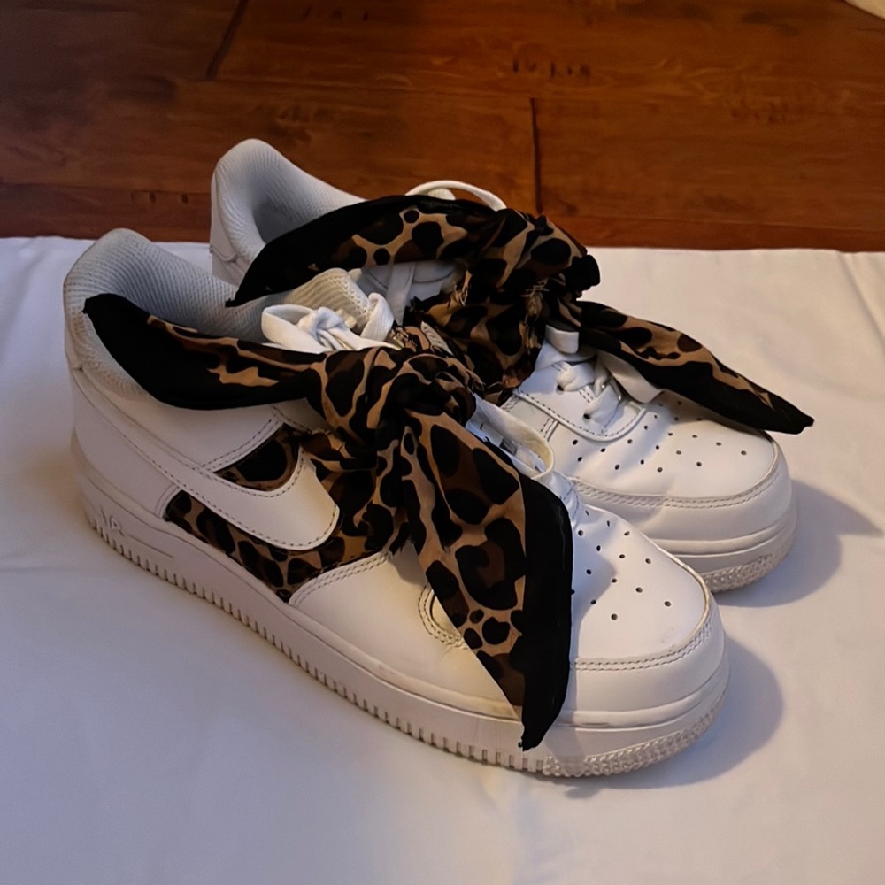 Custom Nike Af1 , white with cheetah bandanna, men size 7.5, woman’s 9
